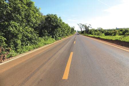 公路路面資質(zhì)三級升二級要多少人?